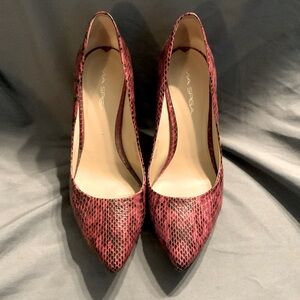 Via Spiga dark pink heels